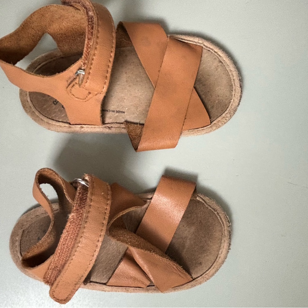 Toddler leather sandals by Pretty Brave